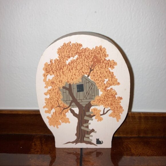 The Cat's Meow #263 Treehouse 1996 Wooden Shelf Sitter - Picture 1 of 2